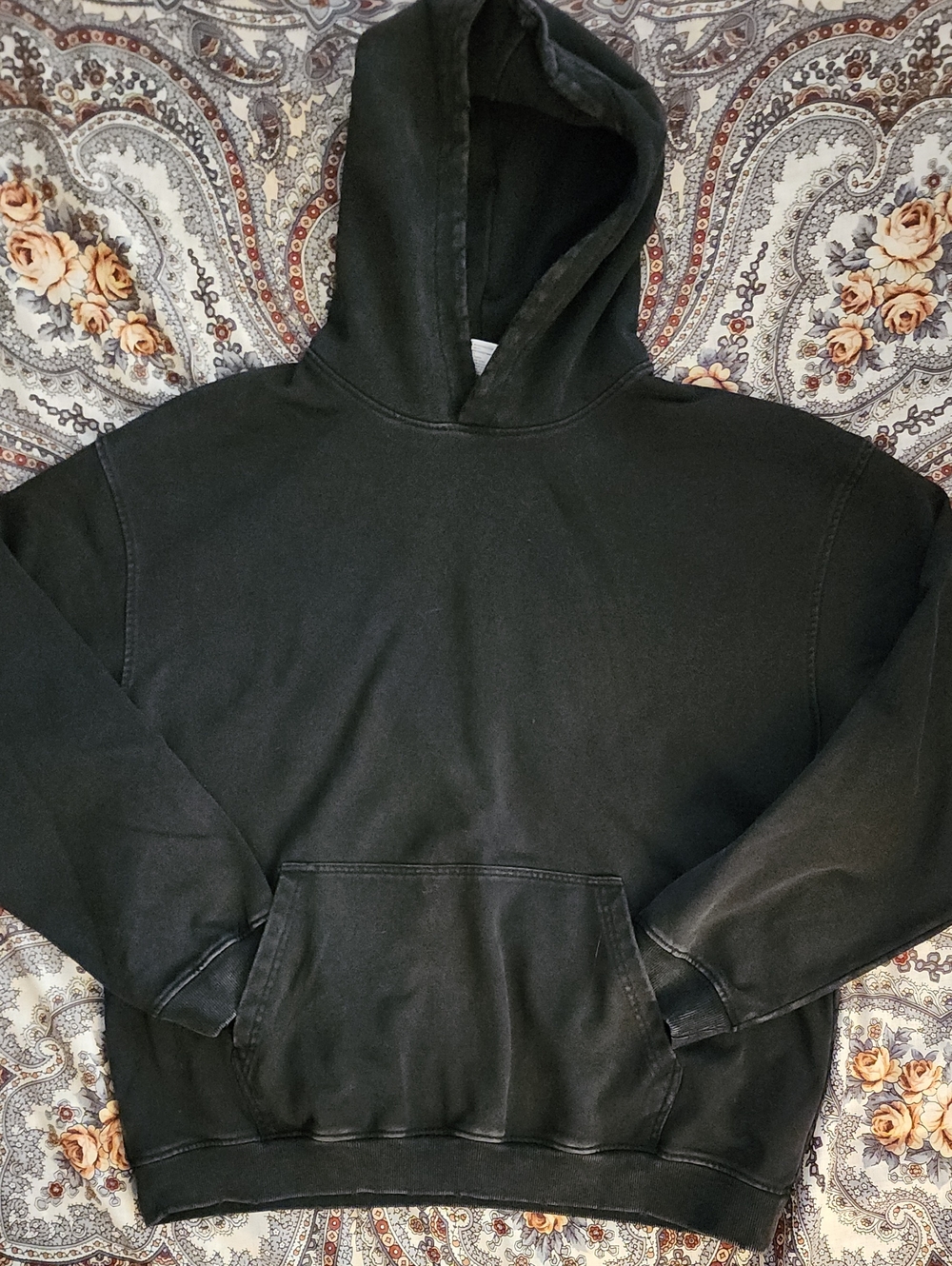 Oversized Faded Black Hoodie – Size L
